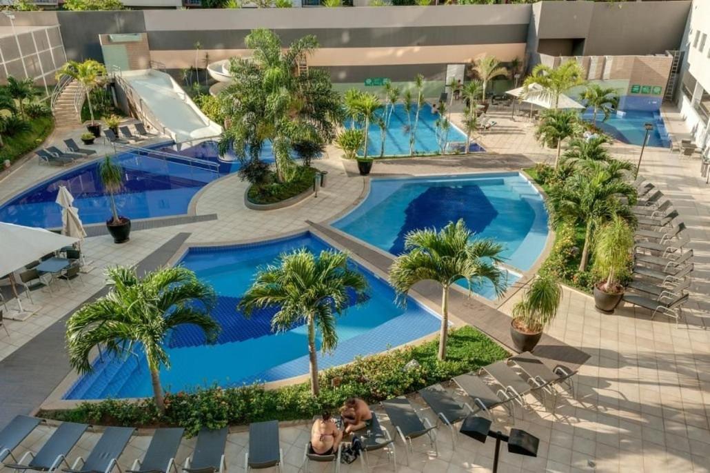 Apto Com 3 Suites, Linda Vista E Otima Area De Lazer - Ate 10 Pessoas