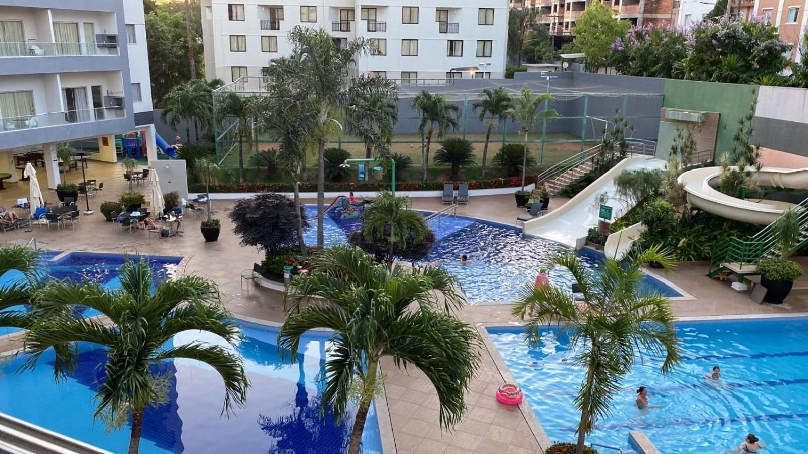 Apto Com 3 Suites, Linda Vista E Otima Area De Lazer - Ate 10 Pessoas